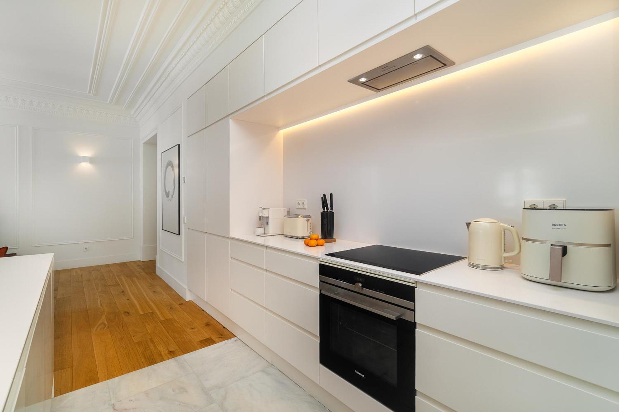 Apartment Whome Timeless Design Meets Convenience