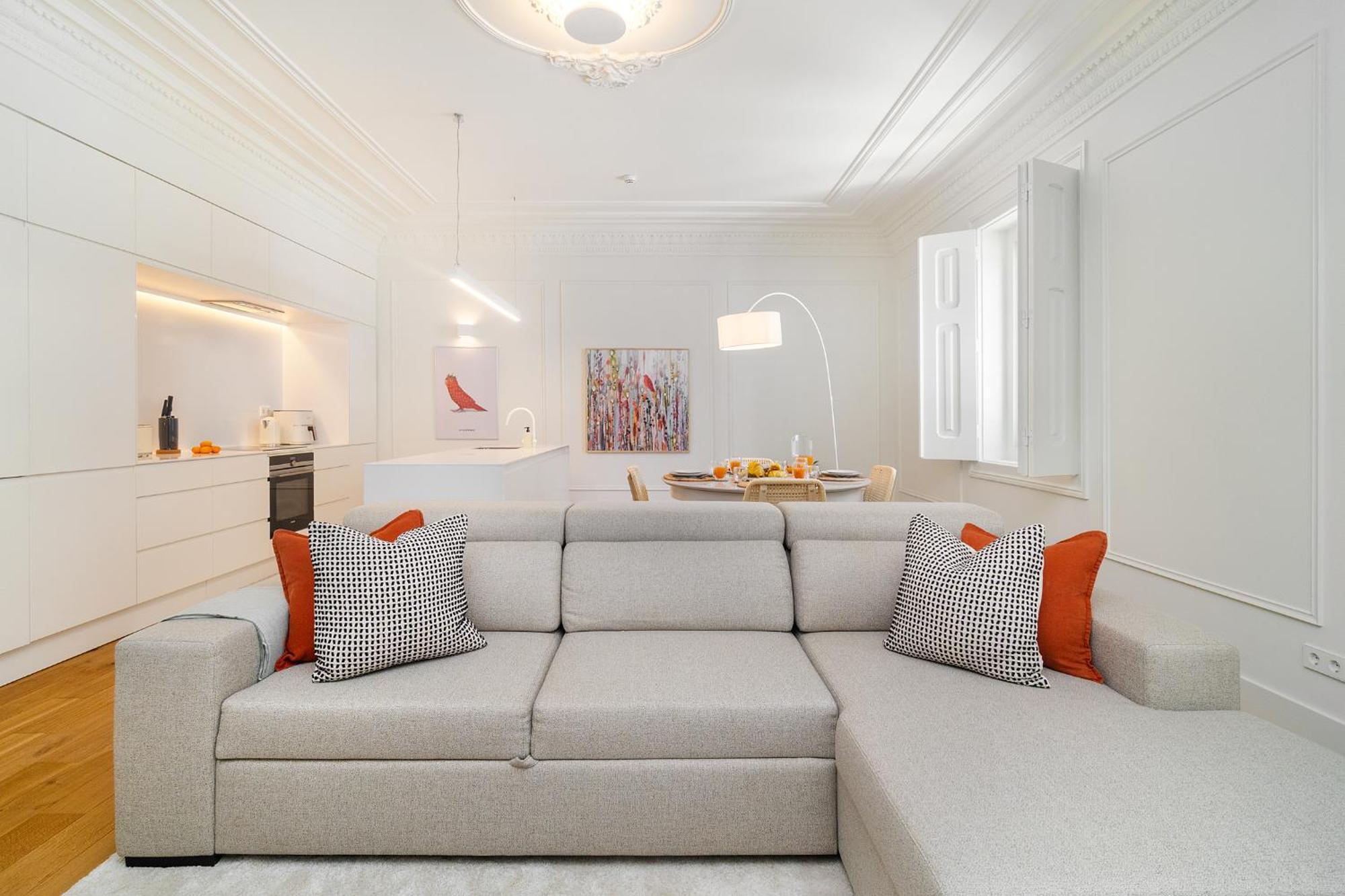 Whome Timeless Design Meets Convenience Apartment Lisbon